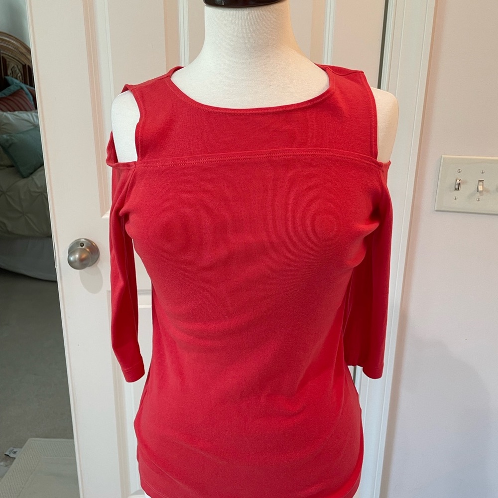 Women’s knit 3/4 sleeve top with cutouts at the shoulder tomato orange small